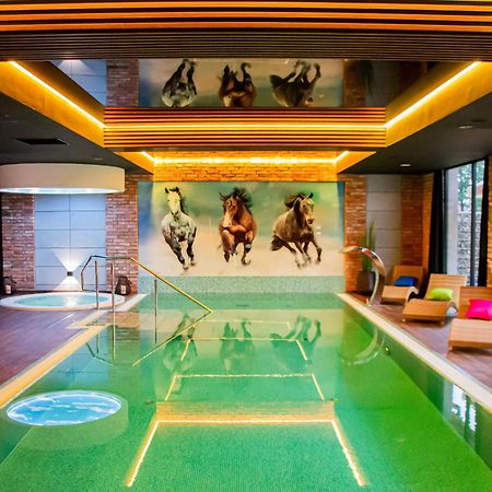 Pyszna Stajenka Hotel Bakow  Ngoại thất bức ảnh