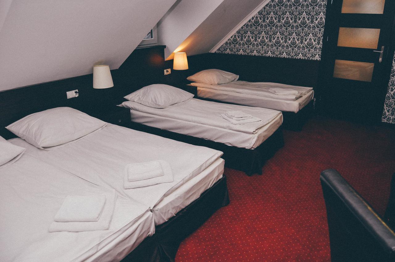 Pyszna Stajenka Hotel Bakow  Ngoại thất bức ảnh